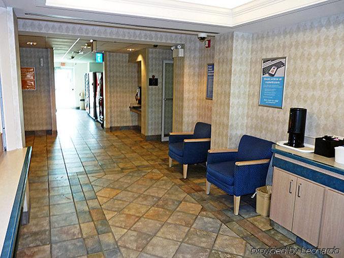 Hotel 6-whitby, On - Toronto East