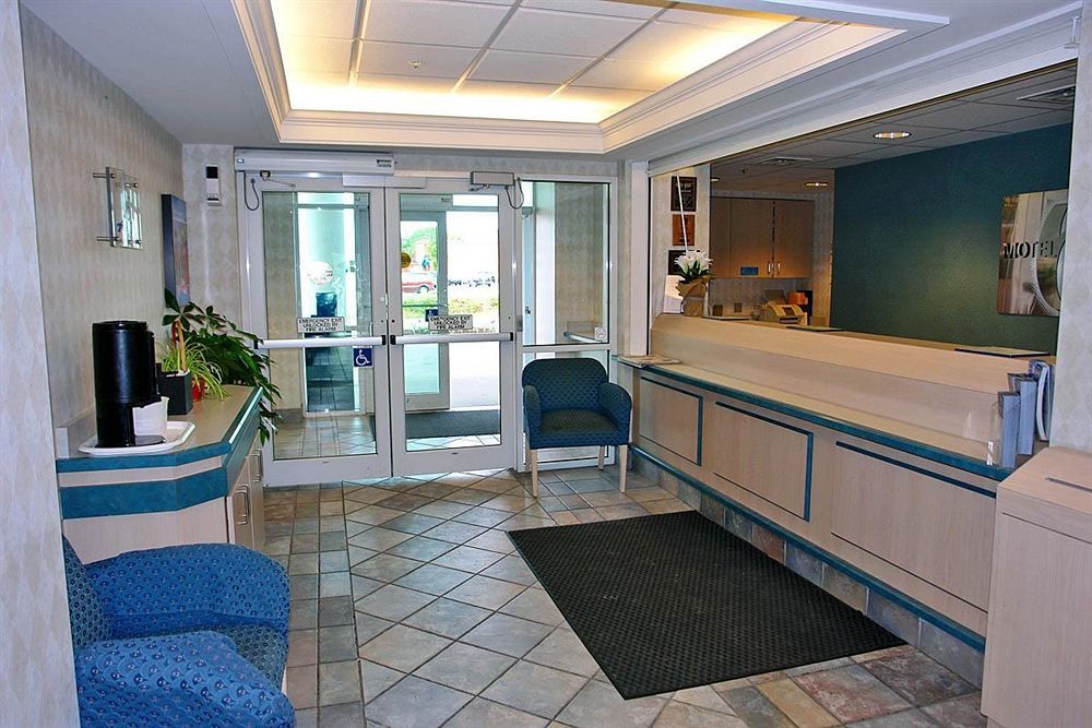 Hotel 6-whitby, On - Toronto East Whitby