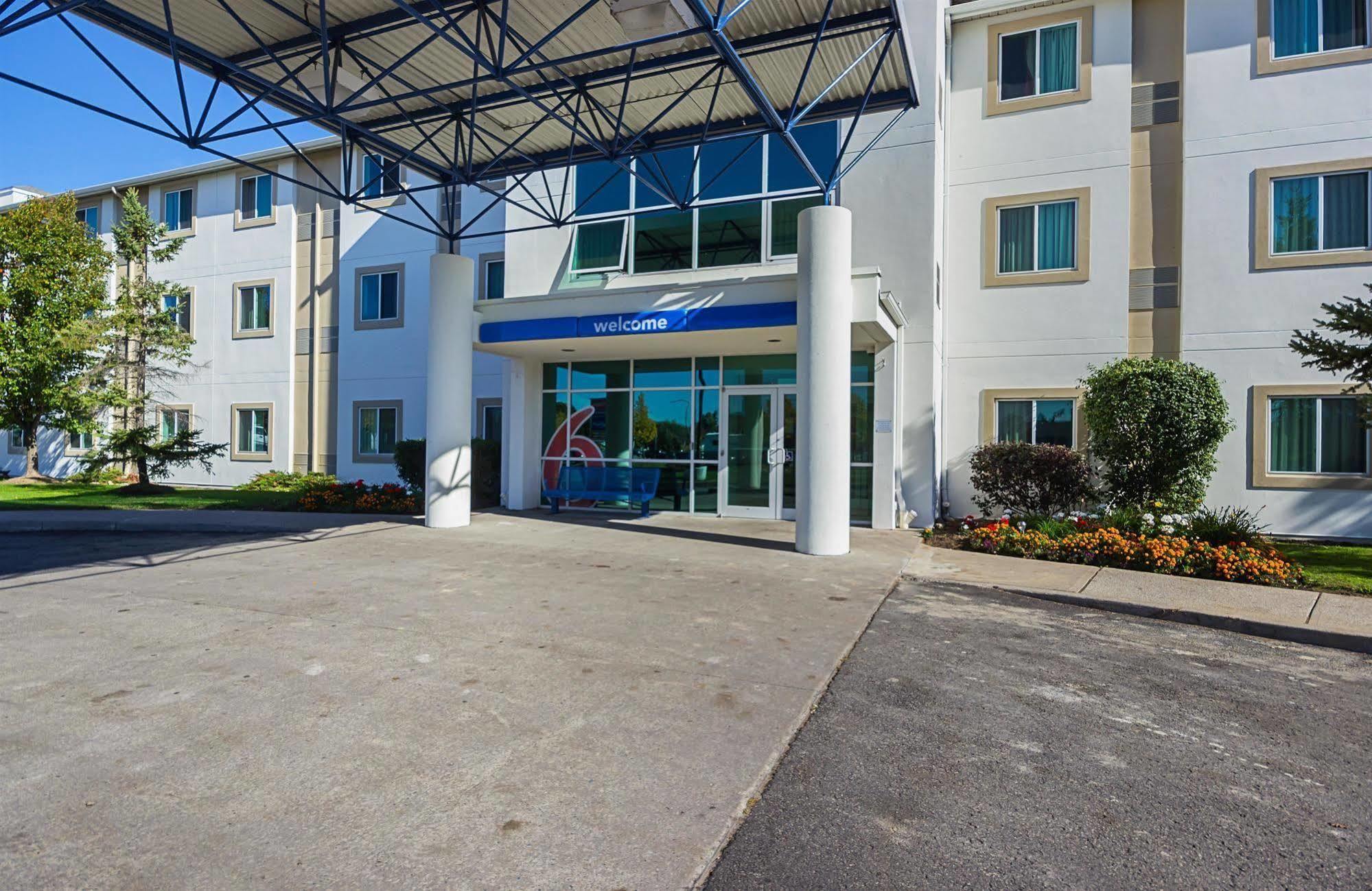 6-whitby, On - Toronto East Hotel